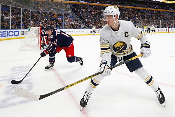 雷霆力克尼克斯豪取14连胜 活塞送黄蜂9连败